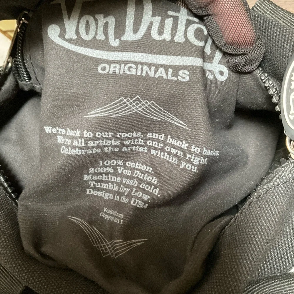 Von Dutch Y2K Black and White Duffel Bag Mini Crossbody Cylinder round tote - Picture 13 of 13